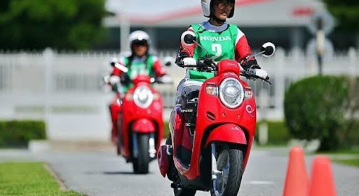 Picking the Best Motorcycle Rental from a Scooter Service